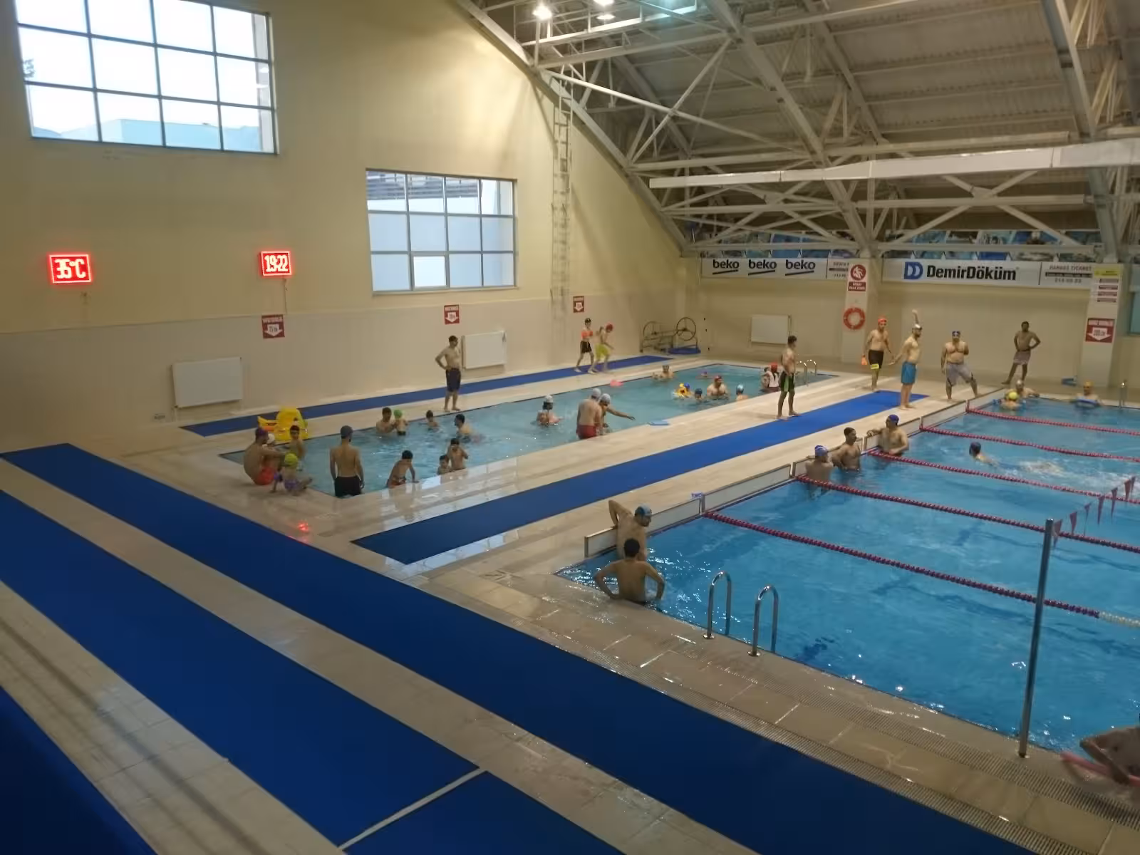 Bingöl Yarı Olimpik Yüzme Havuzu — Yüzme Havuzları · fotoğraf 4