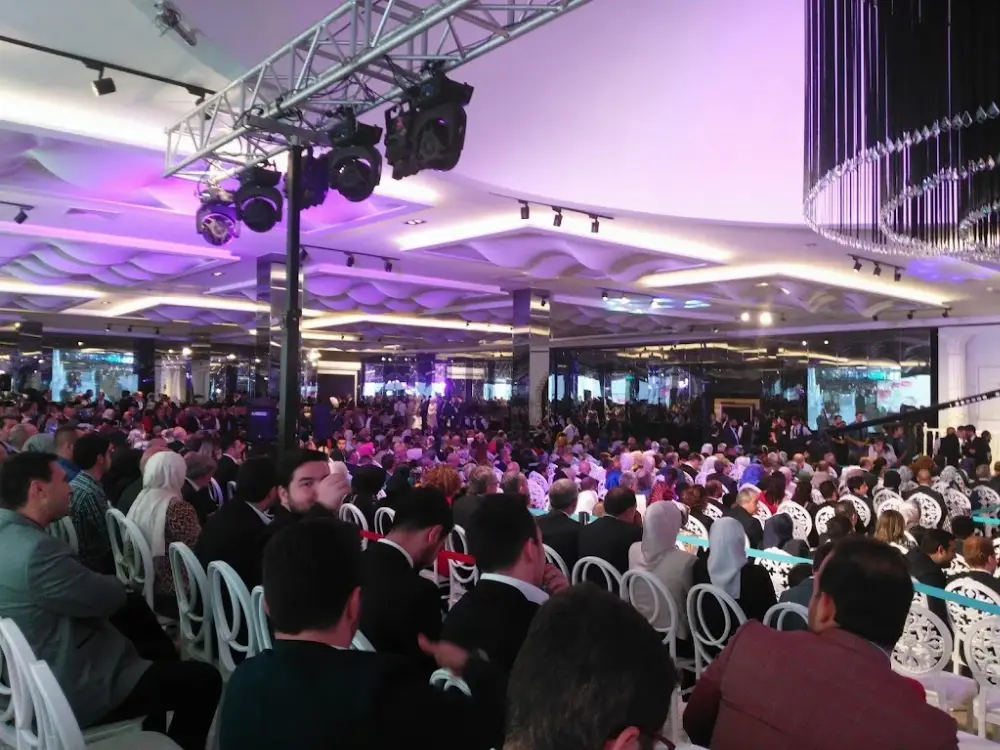Flamingo Deluxe - Kayseri Düğün Salonu — Yüzme Havuzları · fotoğraf 3