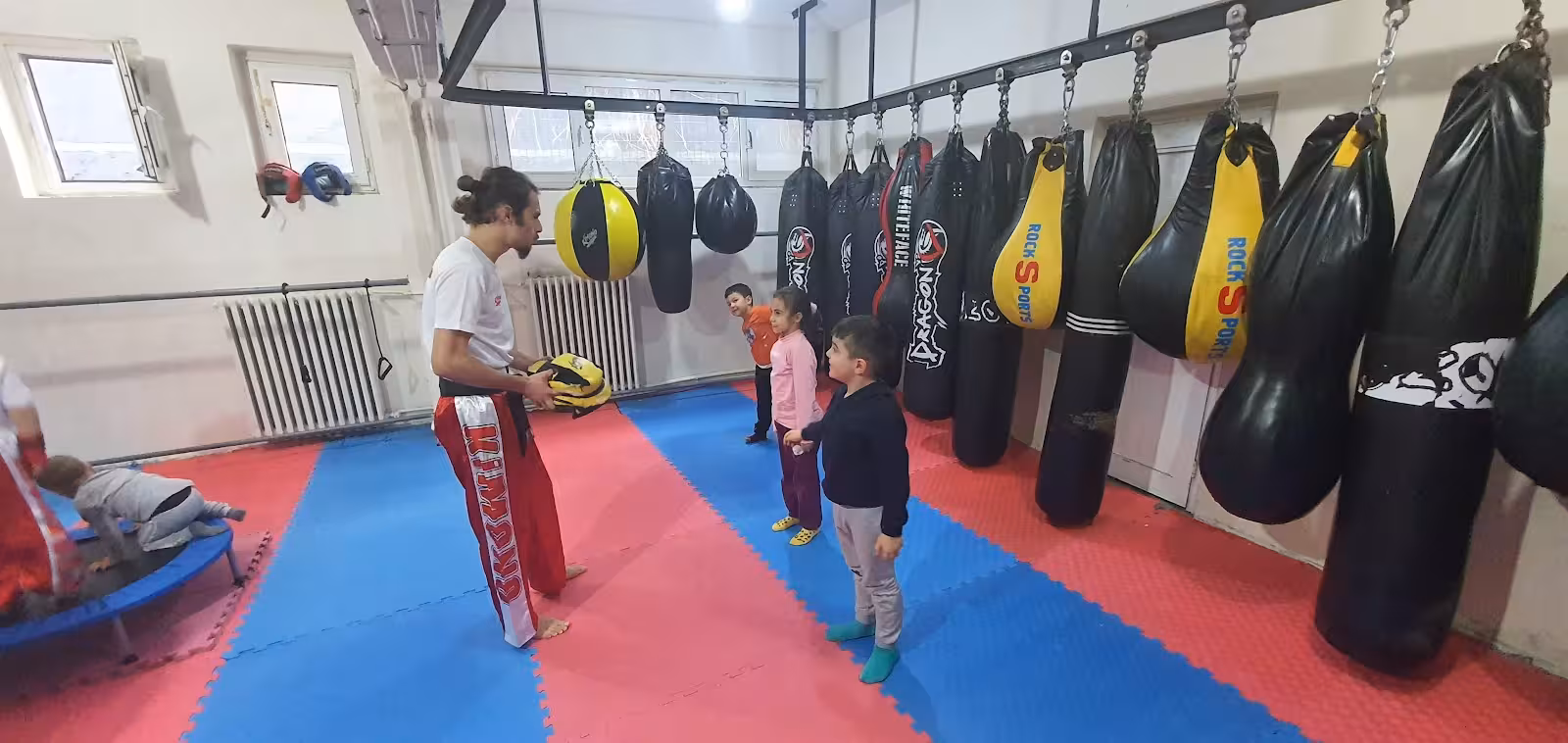 Gençlik Ve Spor İl Müdürlüğü — Yüzme Havuzları, Merkez · fotoğraf 5