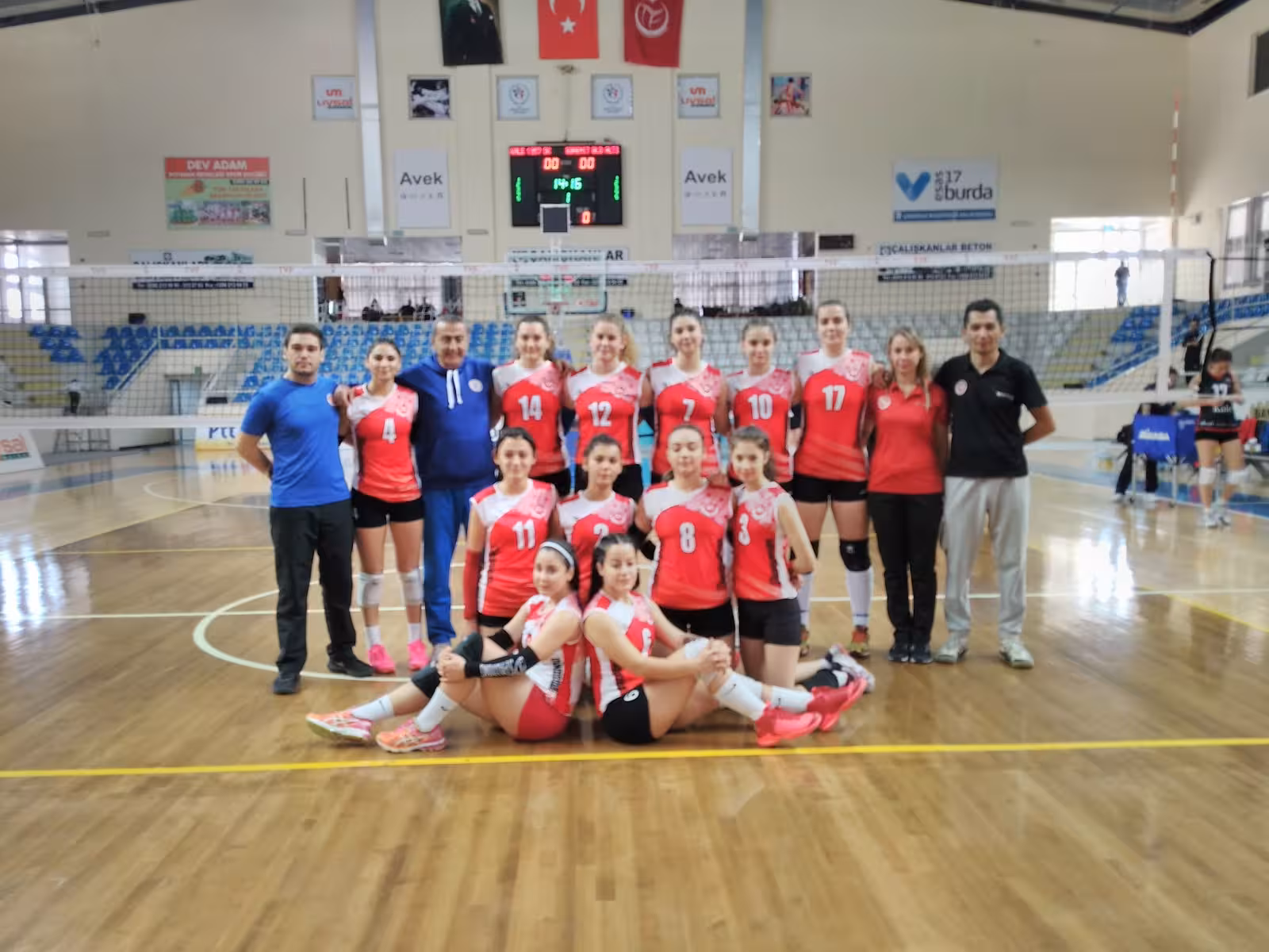 Anafartalar Spor Salonu — Yüzme Havuzları, Merkez · fotoğraf 3
