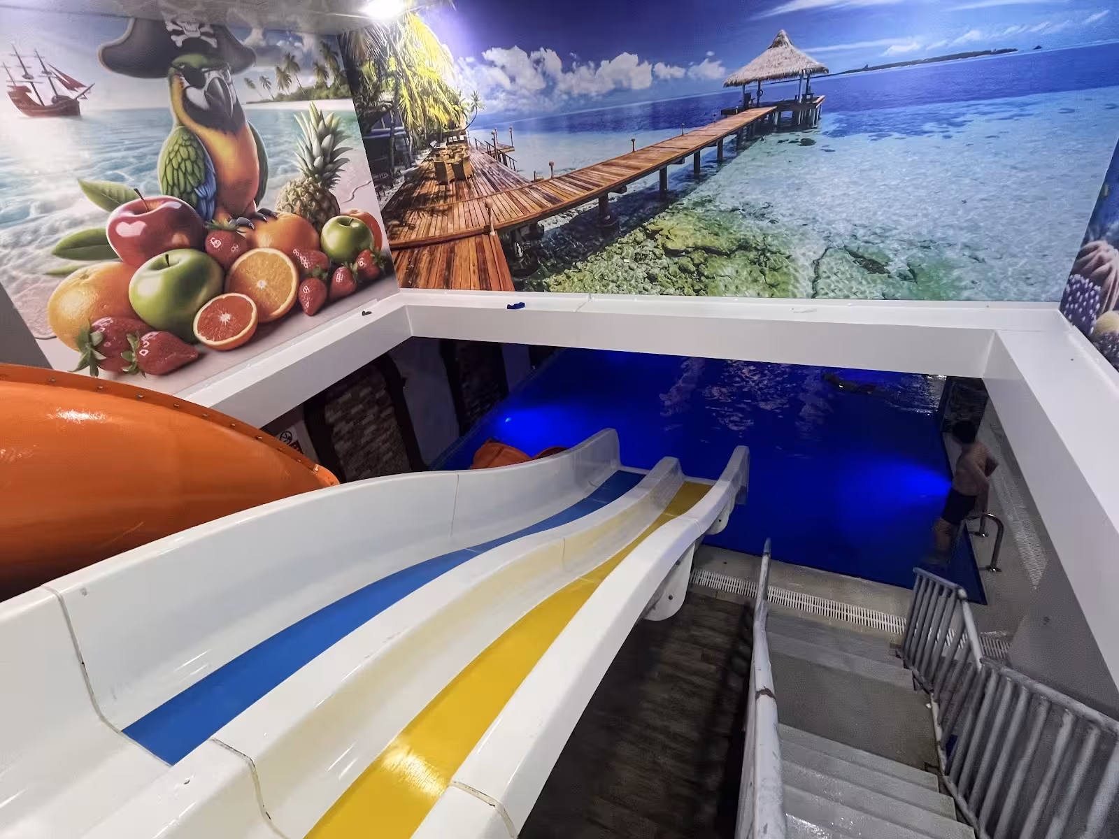 ÇANKIRI ÖZLEM APART PANSİYON & ÖZLEM AQUAPARK HAVUZ — Yüzme Havuzları, Merkez · fotoğraf 2