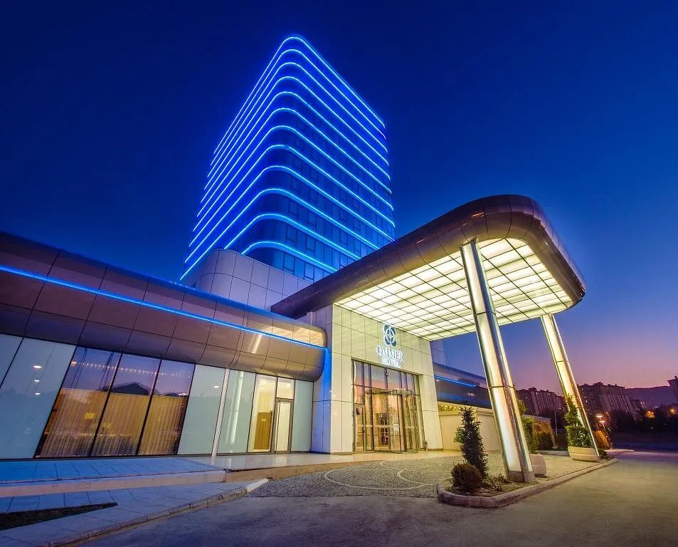 Crowne Plaza Kayseri, an IHG Hotel — Yüzme Havuzları, Melikgazi · fotoğraf 1