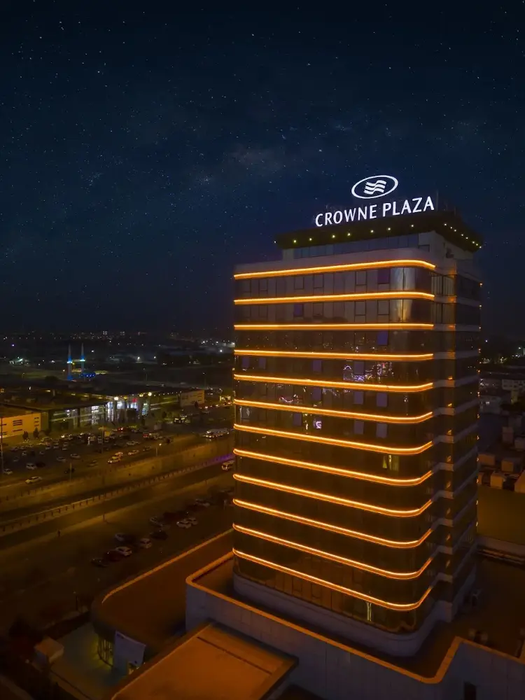 Crowne Plaza Kayseri, an IHG Hotel — Yüzme Havuzları, Melikgazi · fotoğraf 4