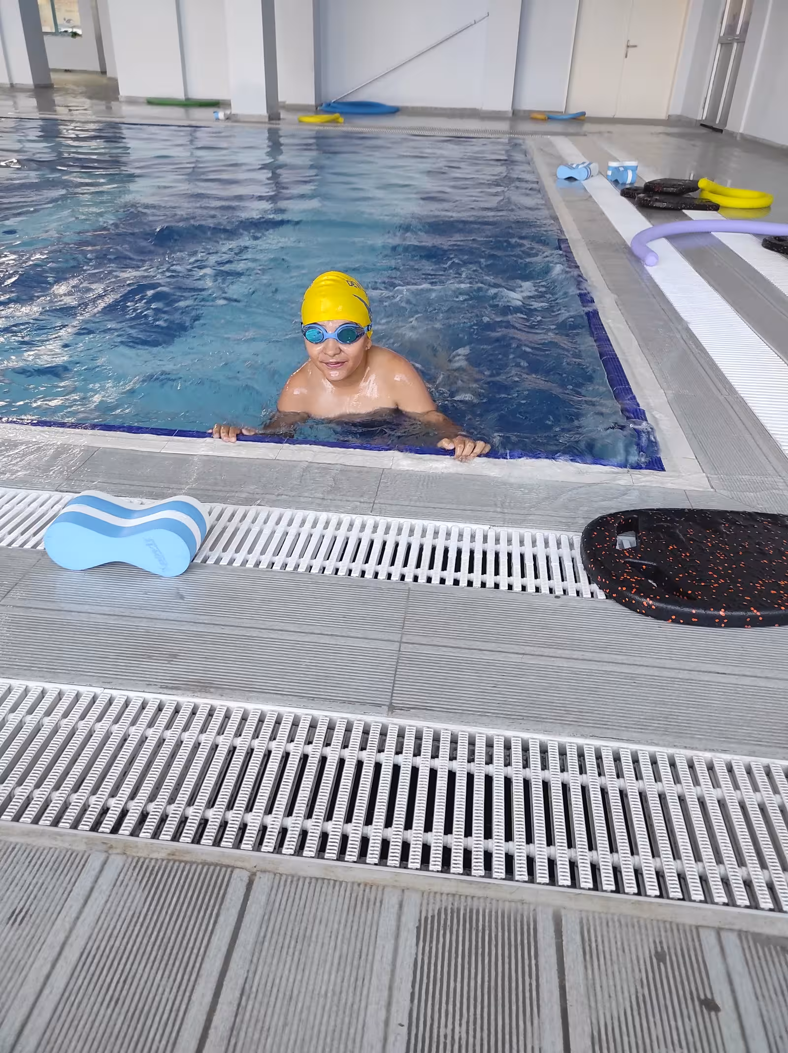 Olimpik Yüzme Havuzu — Yüzme Havuzları, Merkez · fotoğraf 4