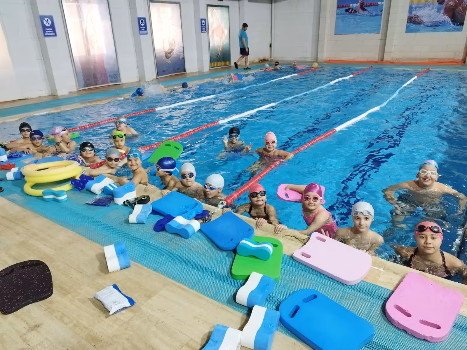 Ege Spor Kulübü Yüzme Eğitimi — Yüzme Havuzları, Merkezefendi · fotoğraf 2