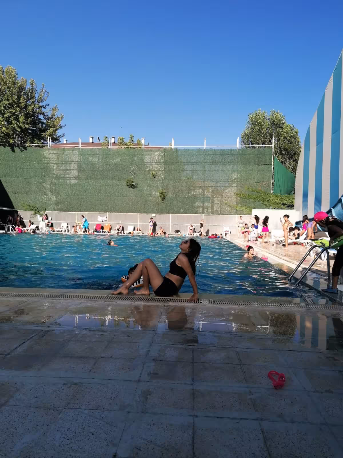 Menekşe Yüzme Havuzu — Yüzme Havuzları, Merkez · fotoğraf 3