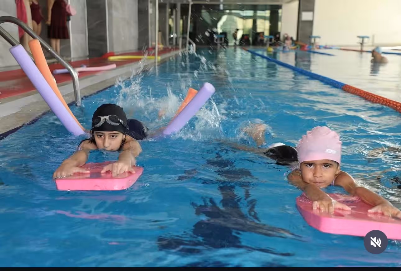 Elazığ Elit Yüzme Spor Kulübü — Yüzme Havuzları, Merkez · fotoğraf 3