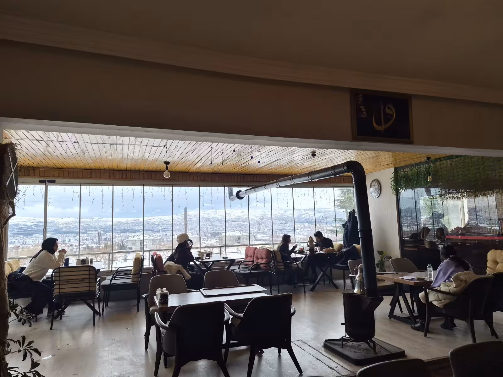 Elif Garden | Kafe&Restaurant | Yüzme Havuzu | Düğün Salonu — Yüzme Havuzları, Merkez · fotoğraf 1