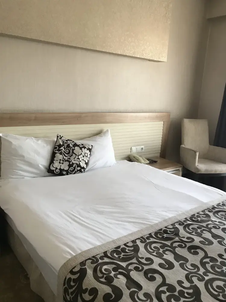 SERACE HOTEL — Yüzme Havuzları, Melikgazi · fotoğraf 2