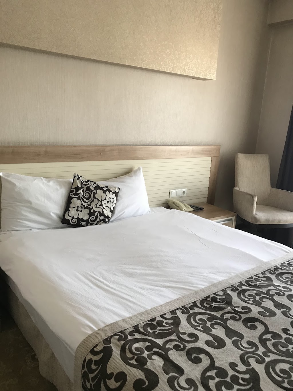 SERACE HOTEL