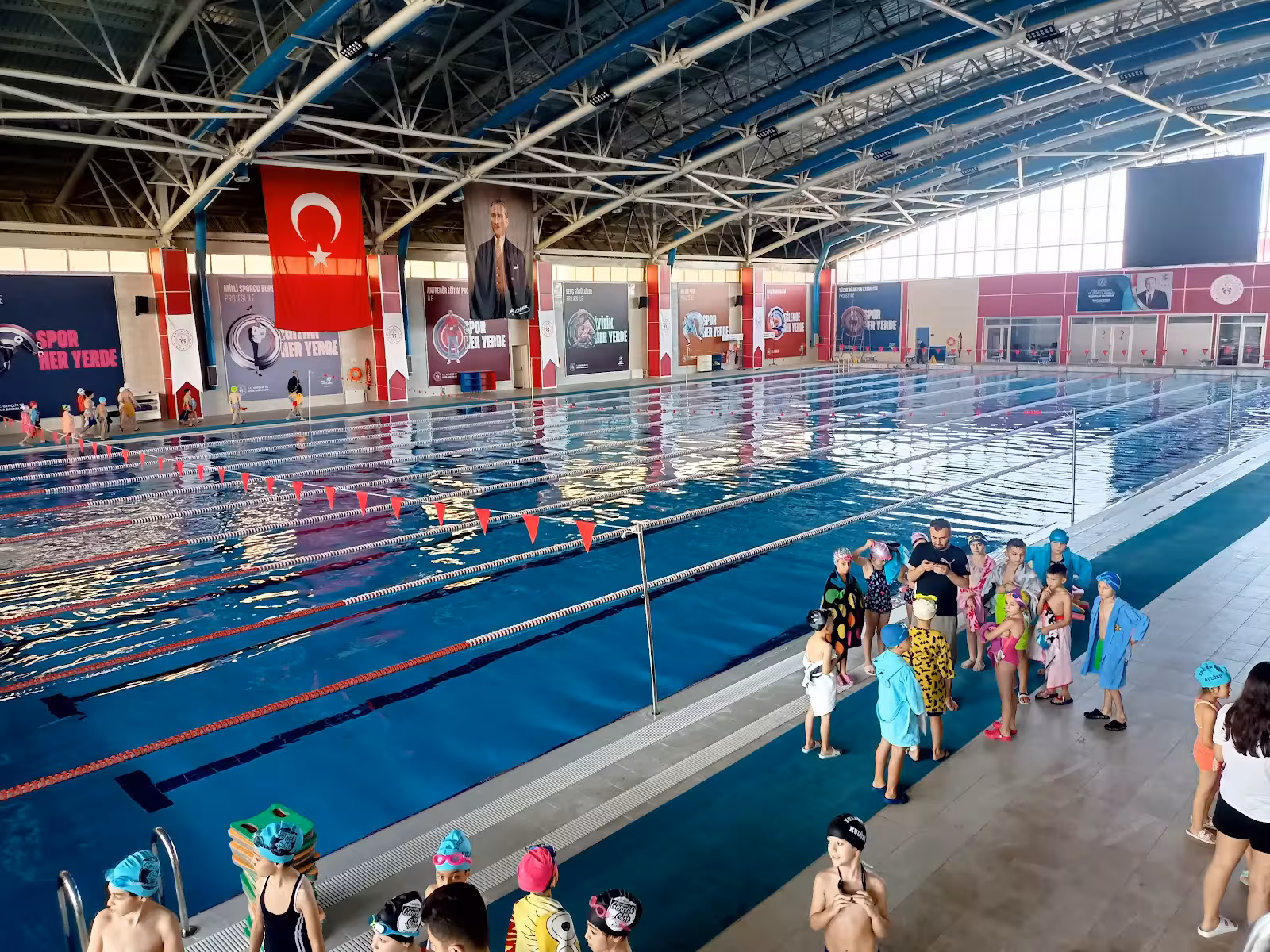 Olimpik yüzme havuzu — Yüzme Havuzları, Odunpazarı · fotoğraf 1