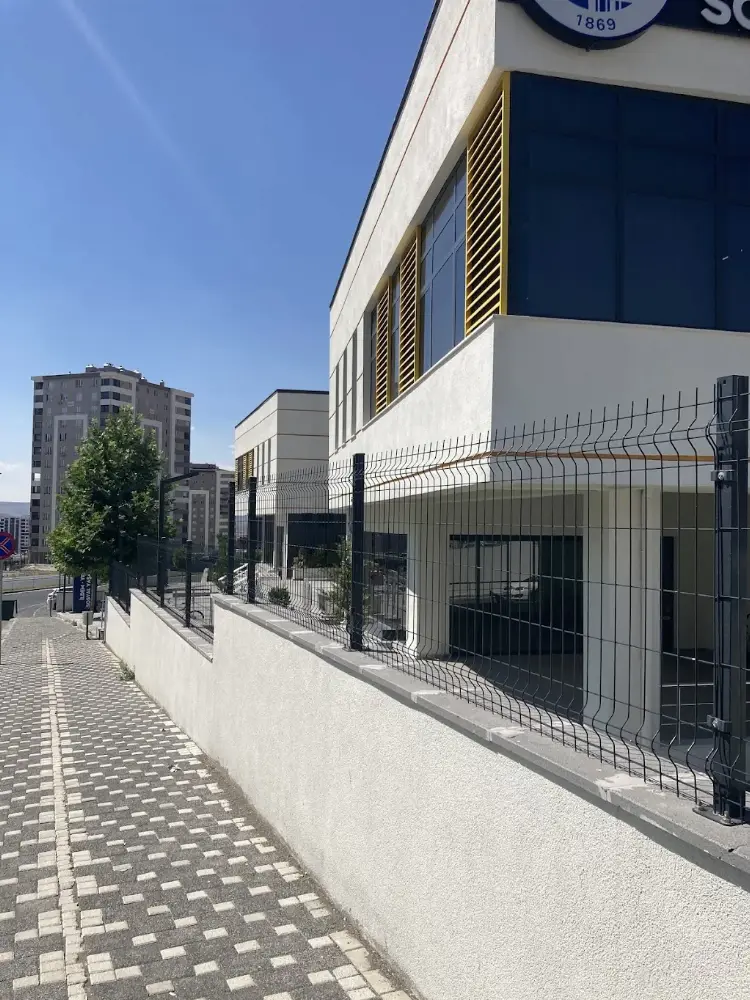İldem-Yeşilyurt Sosyal Yaşam Merkezi — Yüzme Havuzları, Melikgazi · fotoğraf 4