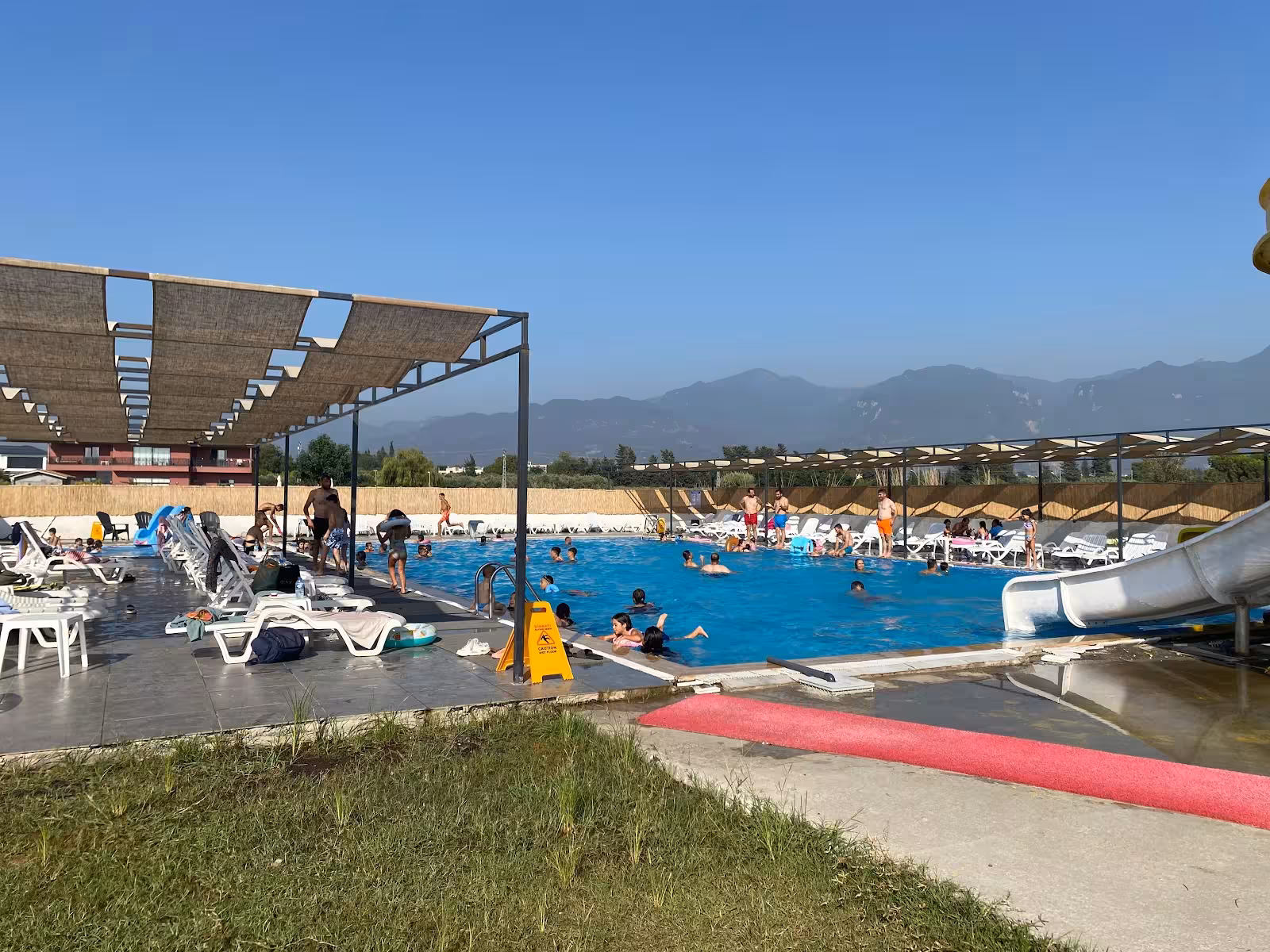 HATTENA GARDEN AQUA ve YÜZME HAVUZU — Yüzme Havuzları, Dörtyol · fotoğraf 1