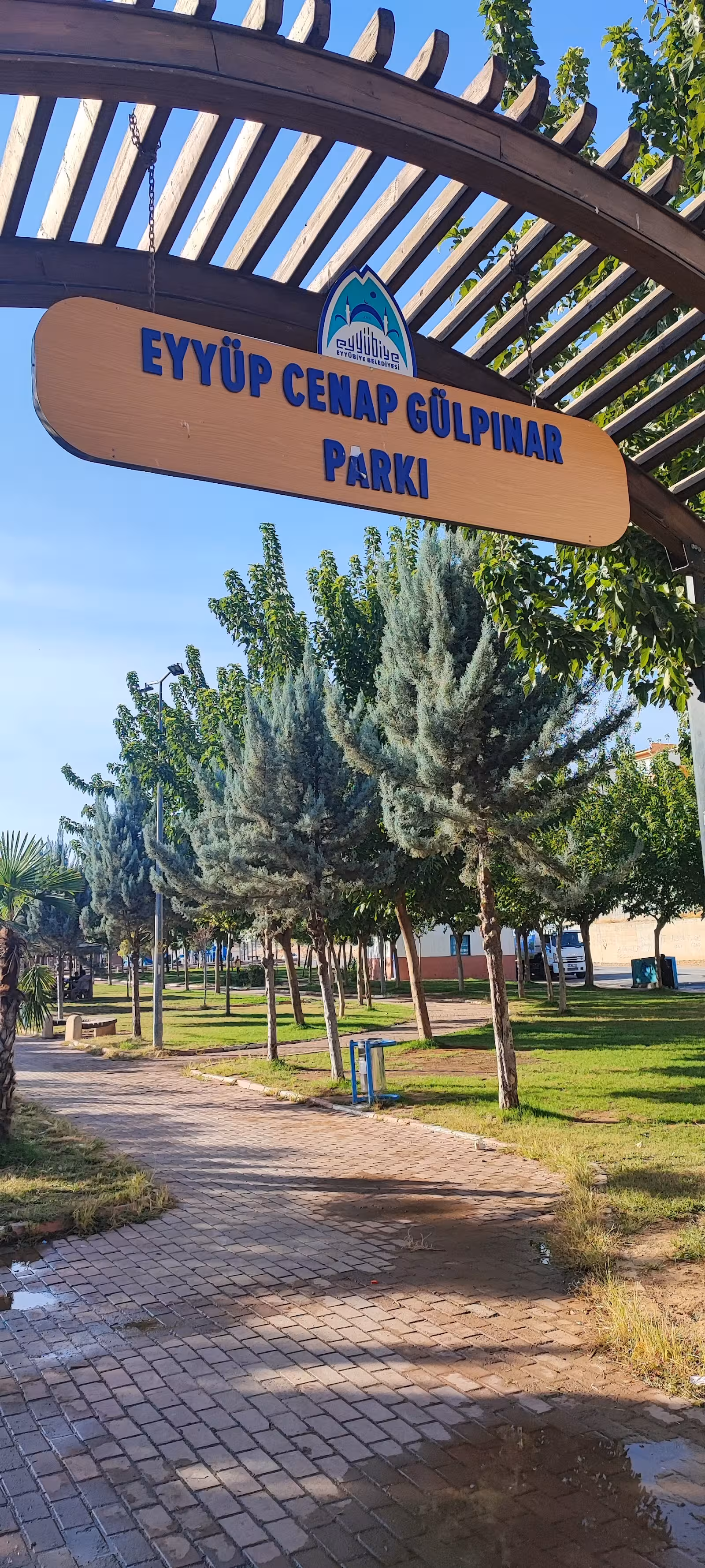 EYYÜBİYE BELEDİYESİ EYYÜP CENAP GÜLPINAR YÜZME HAVUZU — Yüzme Havuzları, Eyyübiye · fotoğraf 2