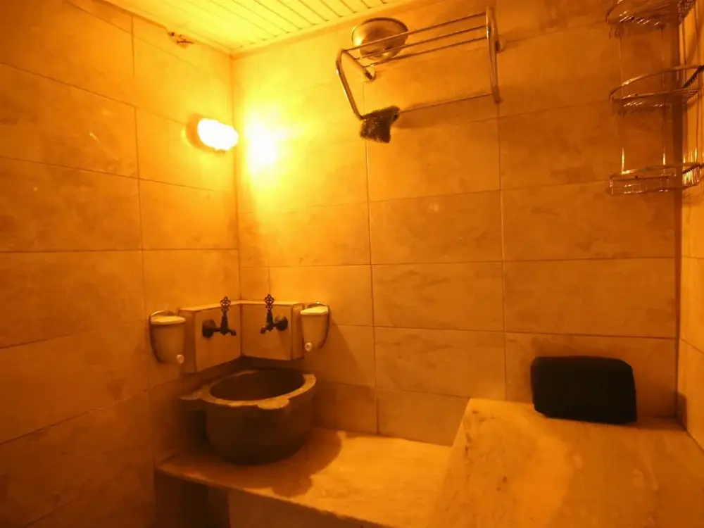 Anatolia Park Hotel — Yüzme Havuzları, Kocasinan · fotoğraf 3