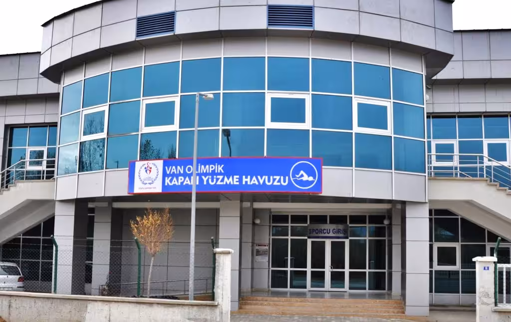 Mavi Su Yüzme & Dalış Kulübü — Yüzme Havuzları · fotoğraf 3