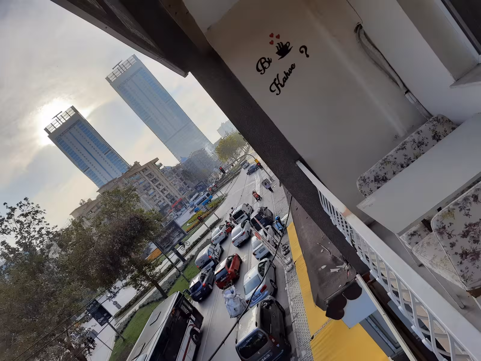 İzmir Danışmanlık & Tapu Takip, Taşınmaz Haciz, Araç Haciz ve İcra Dosya Takip Evrak Hizmetleri — Gayrimenkul Danışmanlığı · fotoğraf 2