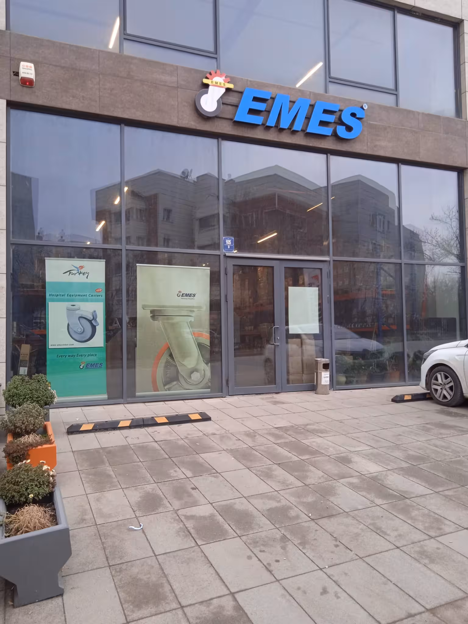 Emes Endüstriyel Makina Ekipmanları Sanayi Ve Ticaret A.Ş — Endüstriyel Makine Ve Ekipman, Yenimahalle · fotoğraf 1