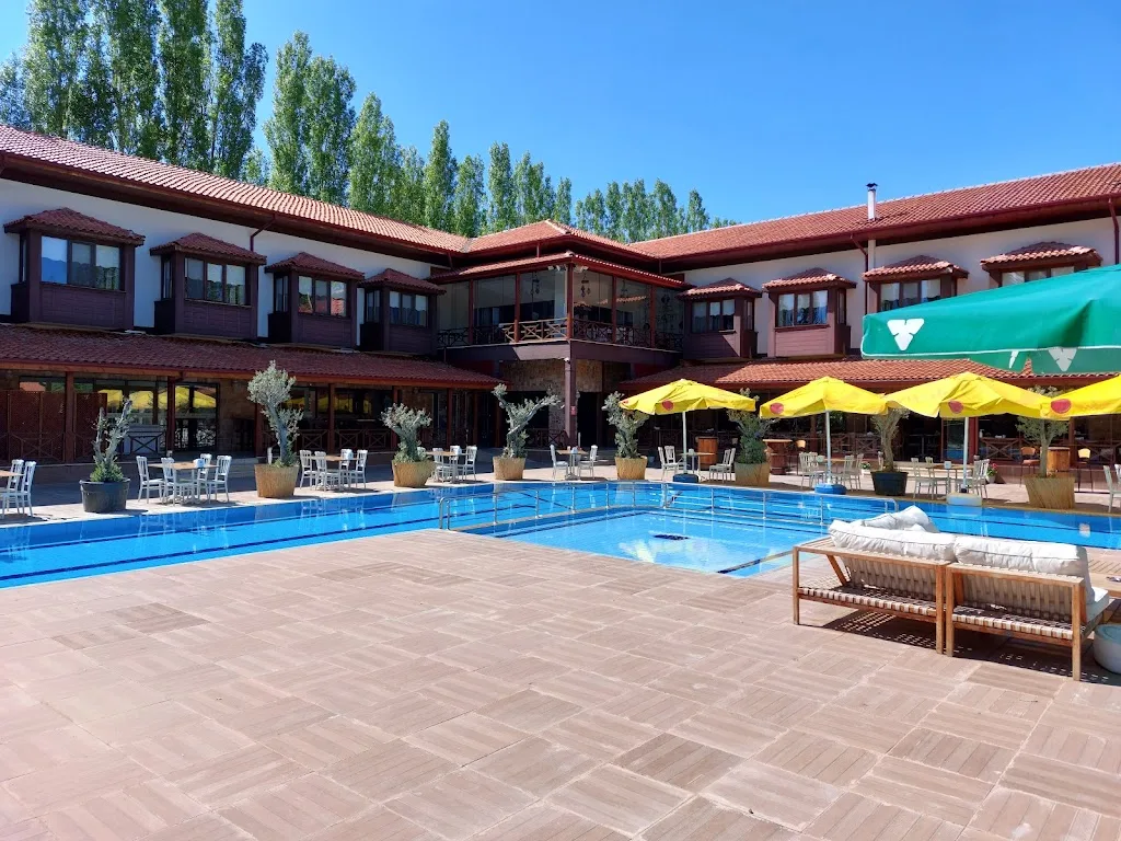 Gölköy Yaşam Resort — Yüzme Havuzları · fotoğraf 1