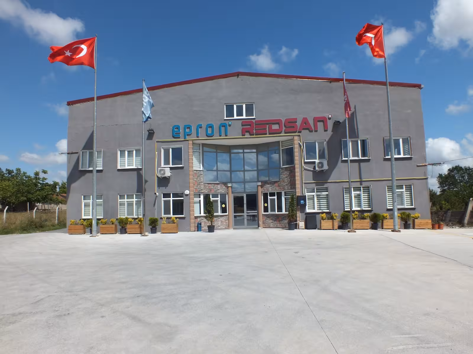 Redsan Elektrik Elektronik İmalat San. Tic. Şti. — Elektronik Üreticileri, Arnavutköy · fotoğraf 4