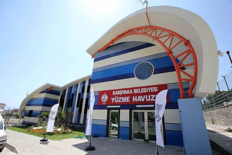 Karşıyaka Belediyesi Yüzme Havuzu — Yüzme Havuzları, Karşıyaka · fotoğraf 3