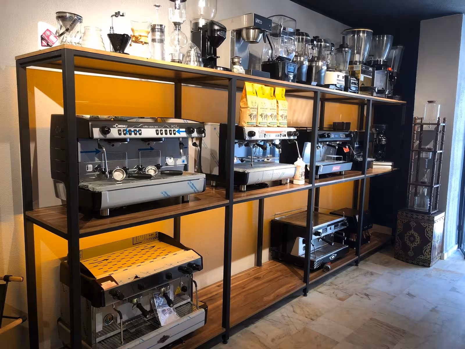 Caferest Gıda | Toptan Kahve ve Ekipman Tedarikçisi — Gıda İşleme Ekipmanları, Beşiktaş · fotoğraf 4