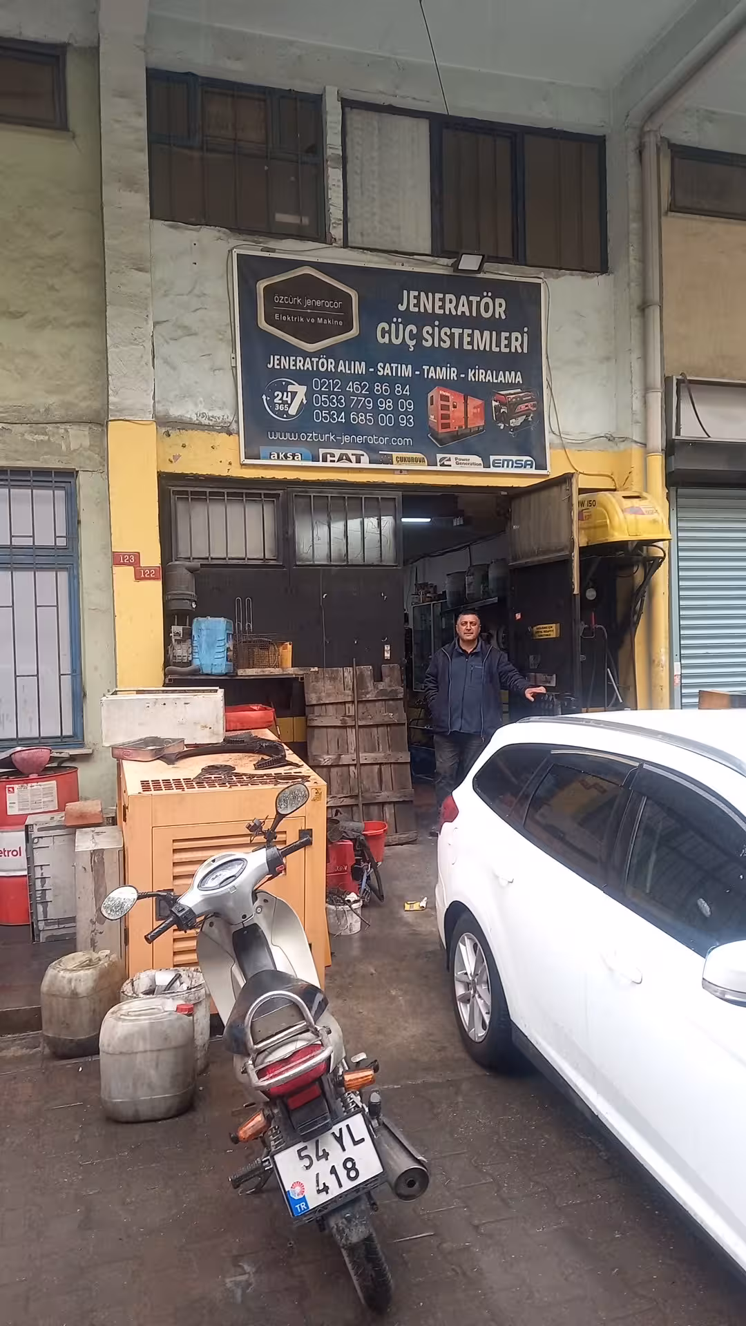 ÖZTÜRK JENERATÖR ELEKTRİK VE MAKİNA — Kompresör Ve Jeneratörler · fotoğraf 1