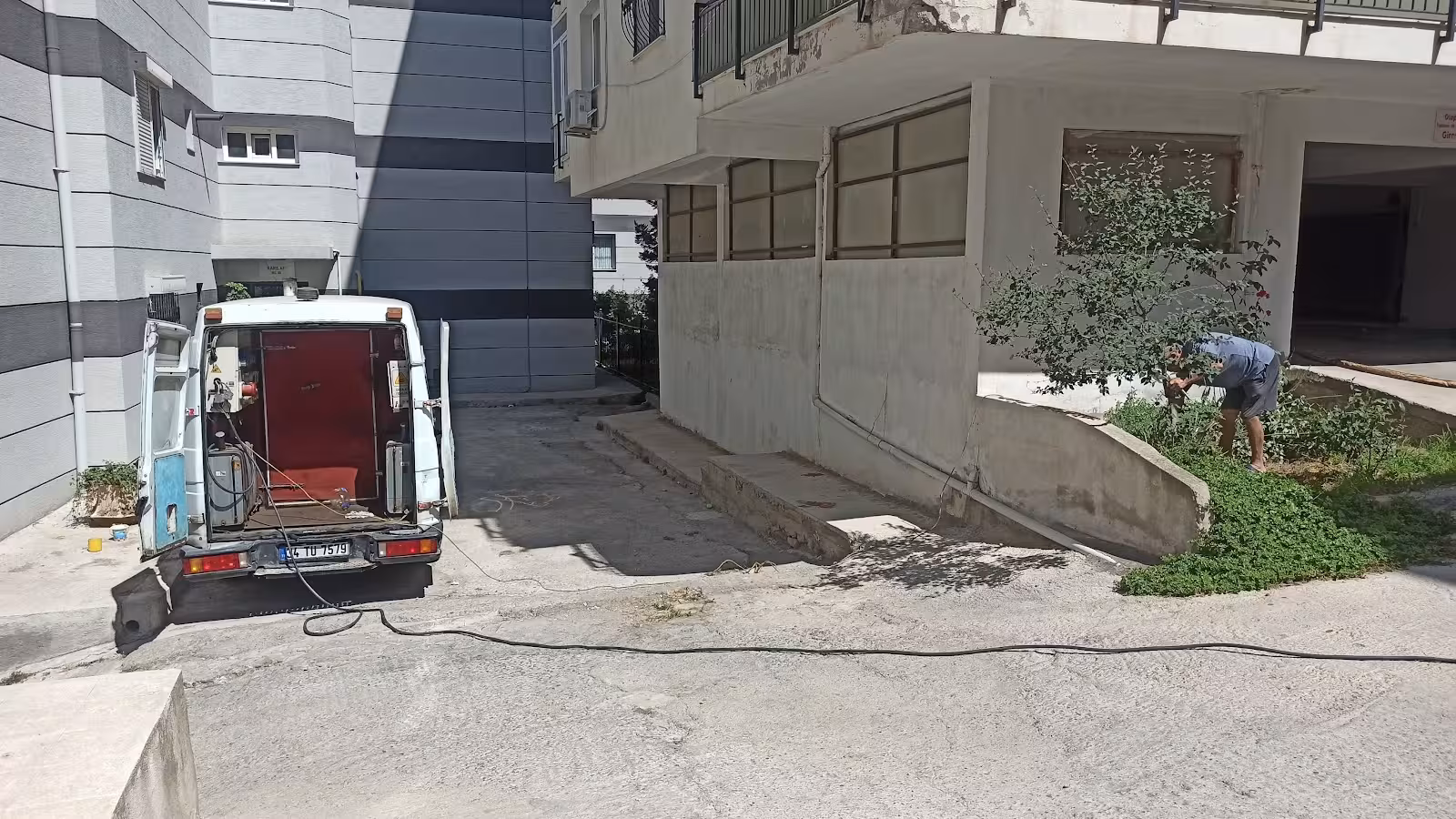 İzmir Jeneratör kiralama - Öz Jeneratör Makine Kiralama — Kompresör Ve Jeneratörler, Buca · fotoğraf 2