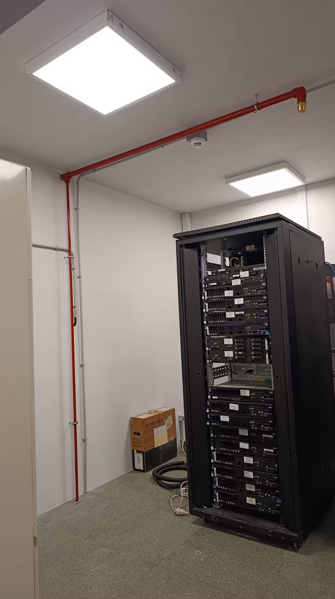 Savaş Yangın Söndürme Araçları Sanayi Tic. Ltd. Şti. — Yangın Söndürme Ekipmanları, Bornova · fotoğraf 3