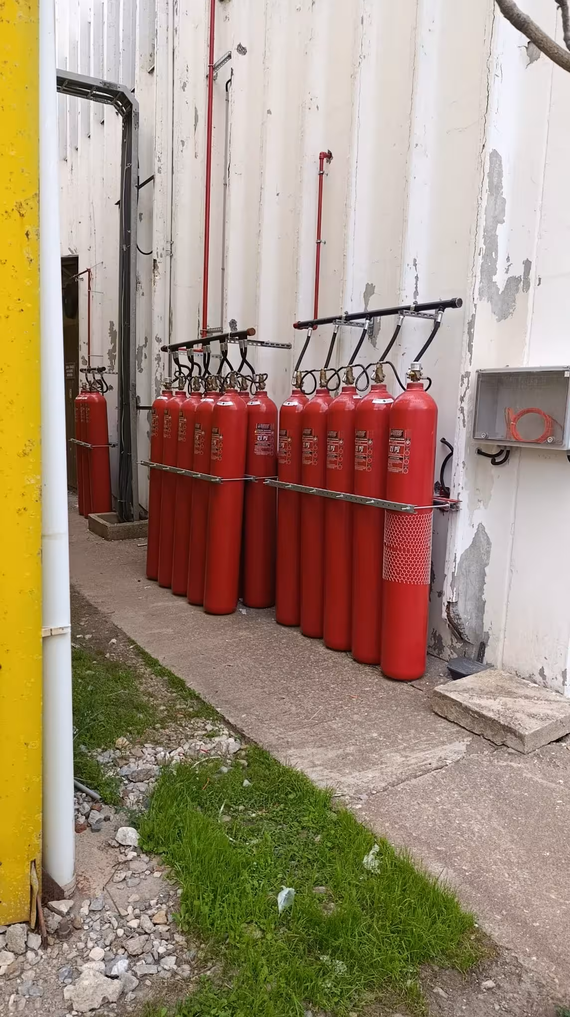 Savaş Yangın Söndürme Araçları Sanayi Tic. Ltd. Şti. — Yangın Söndürme Ekipmanları, Bornova · fotoğraf 5