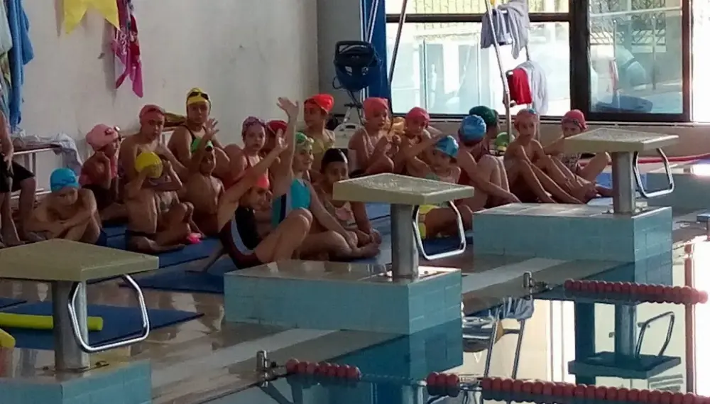 T.C. Buca Belediyesi Olimpik Yüzme Havuzu — Yüzme Havuzları, Buca · fotoğraf 4
