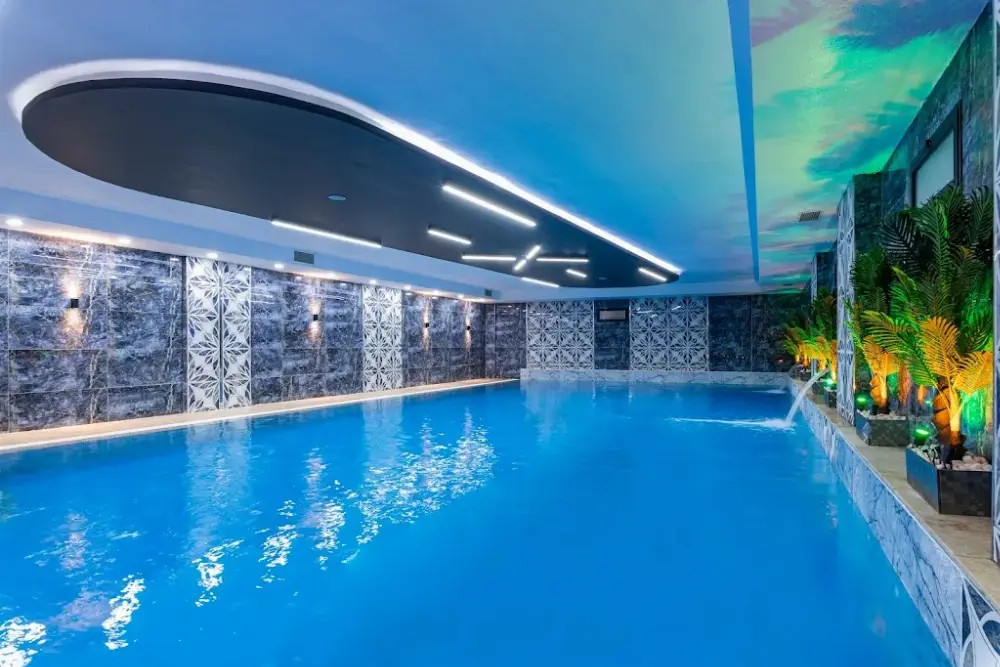 BOSSPA — Yüzme Havuzları, Bornova · fotoğraf 2
