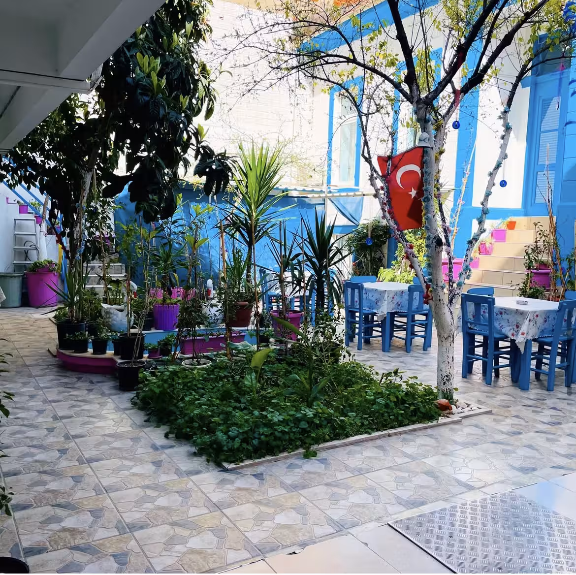 Ceylan & Pınar Pansiyon — Pansiyonlar, Buca · fotoğraf 4