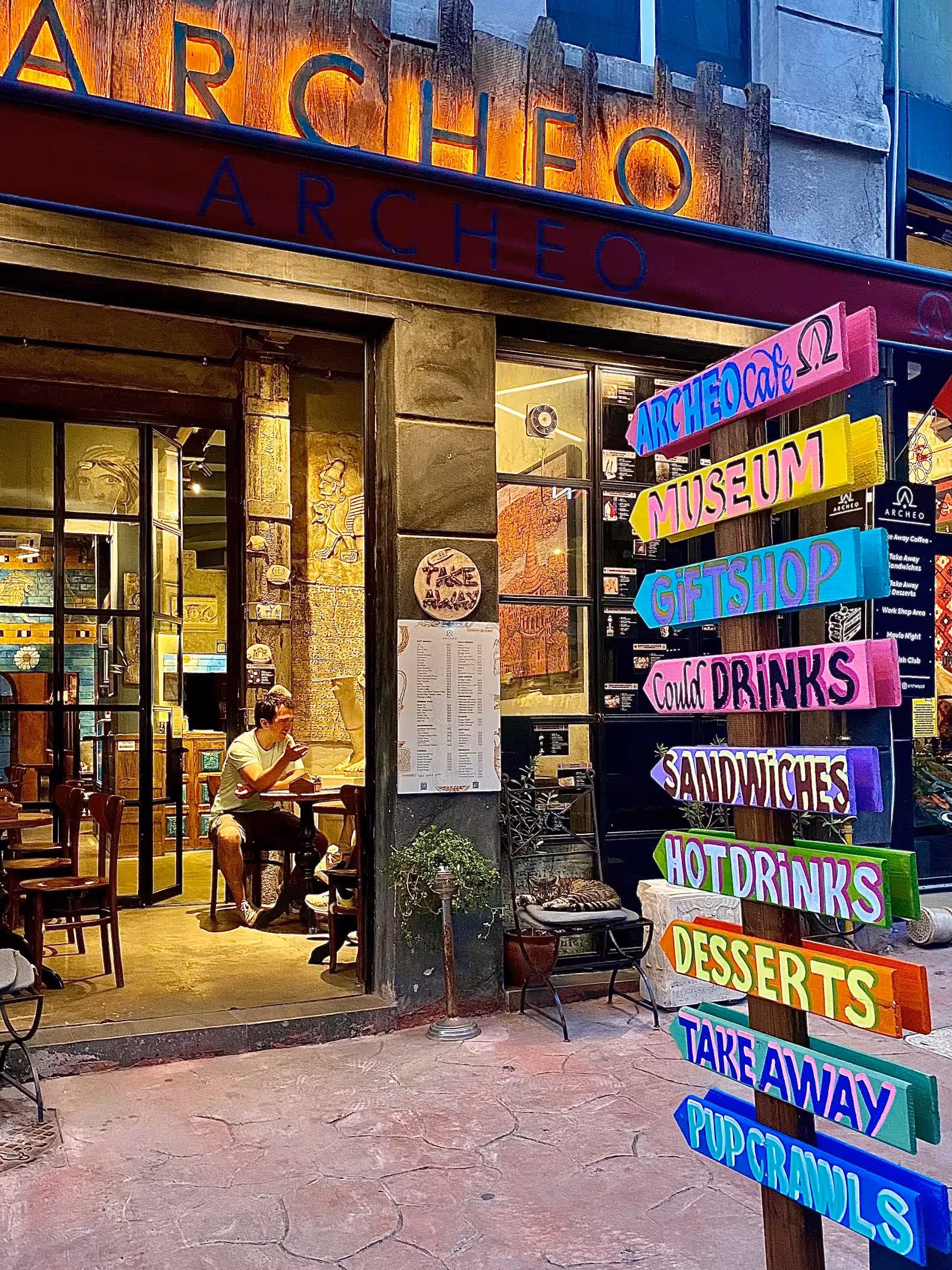 Archeo Café and Hostel — Hosteller, Beyoğlu · fotoğraf 1