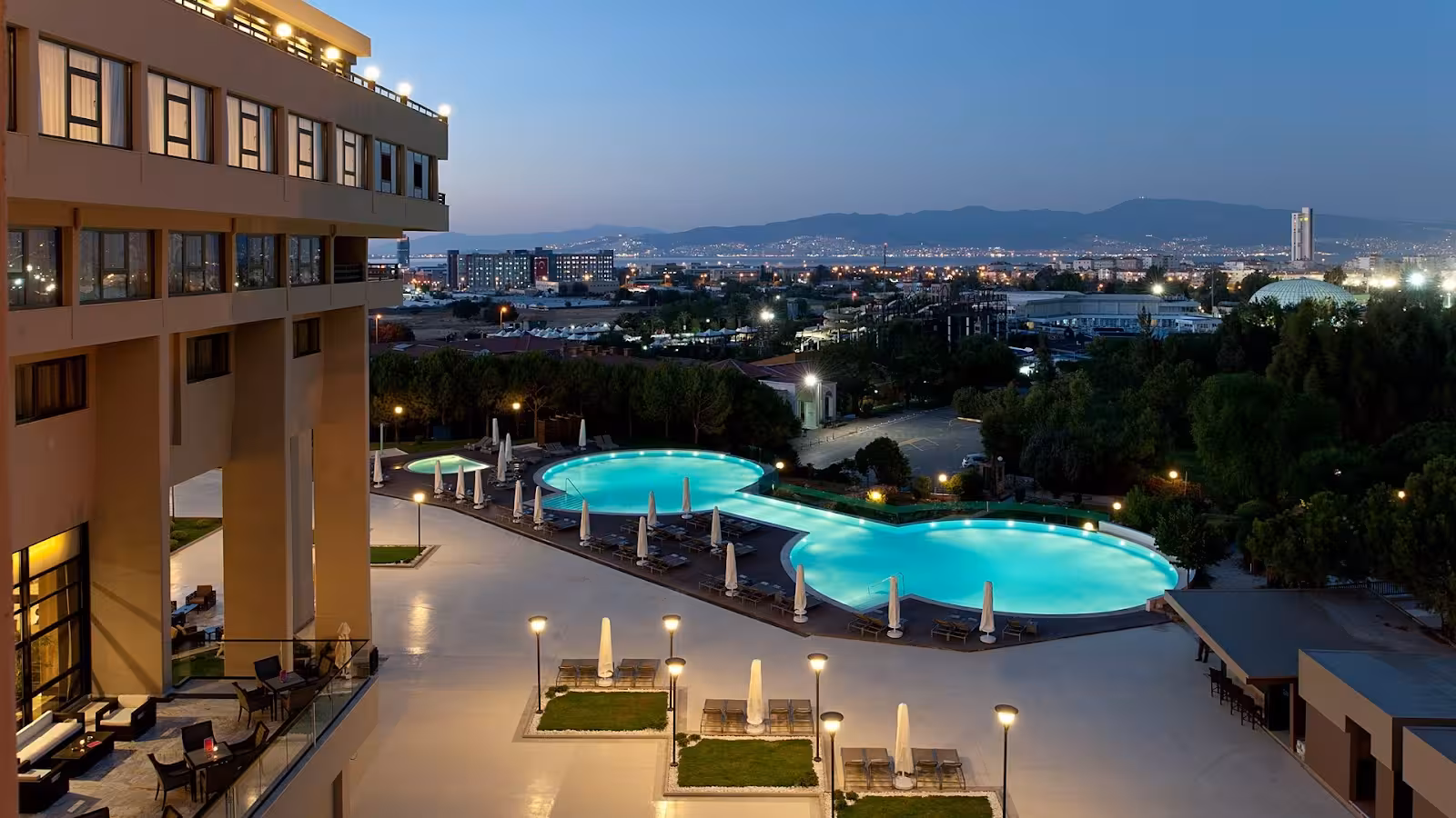 Kaya İzmir Thermal & Convention — Tatil Köyleri · fotoğraf 1