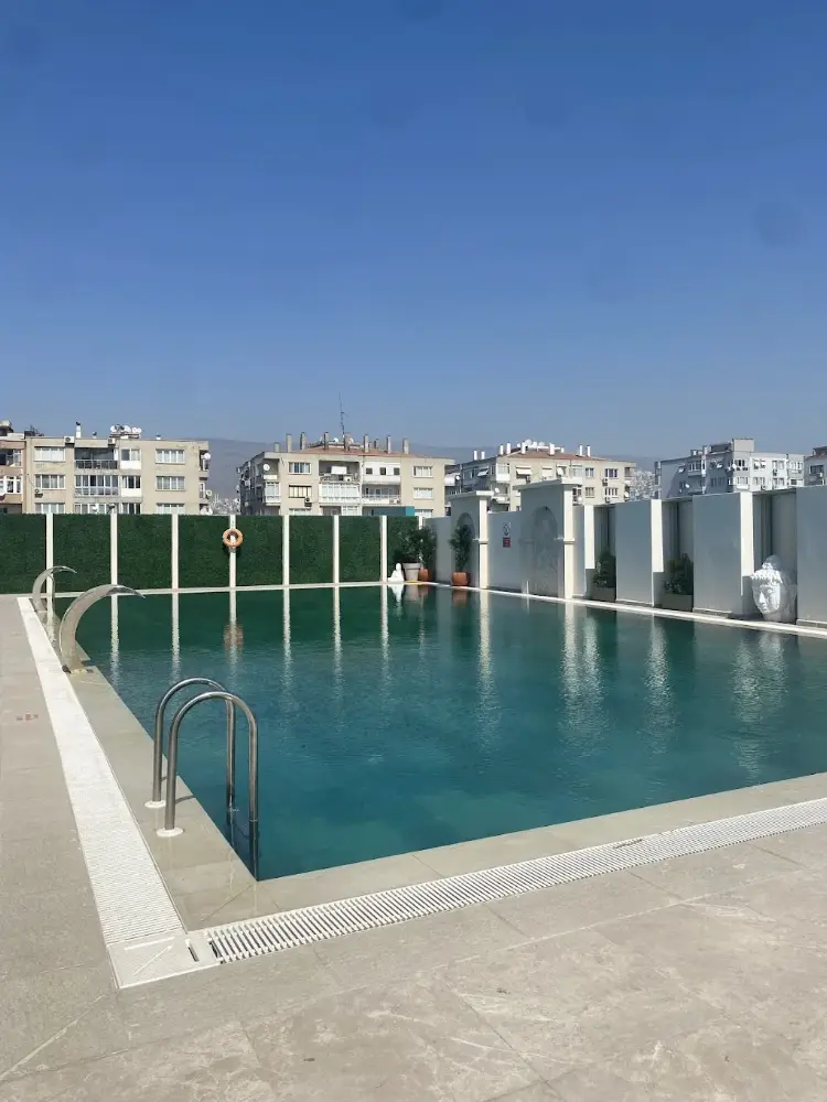 Fes Spa Bornova — Yüzme Havuzları · fotoğraf 3