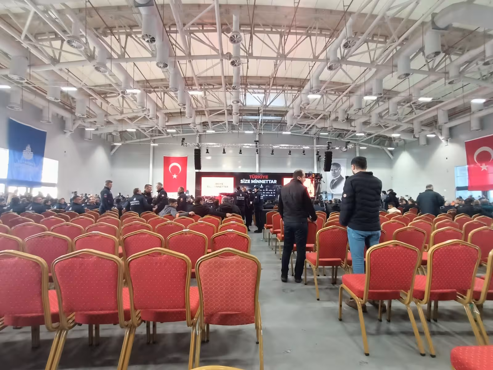 Dr. Mimar Kadir Topbaş Gösteri ve Sanat Merkezi — Sanat Etkinlikleri · fotoğraf 1