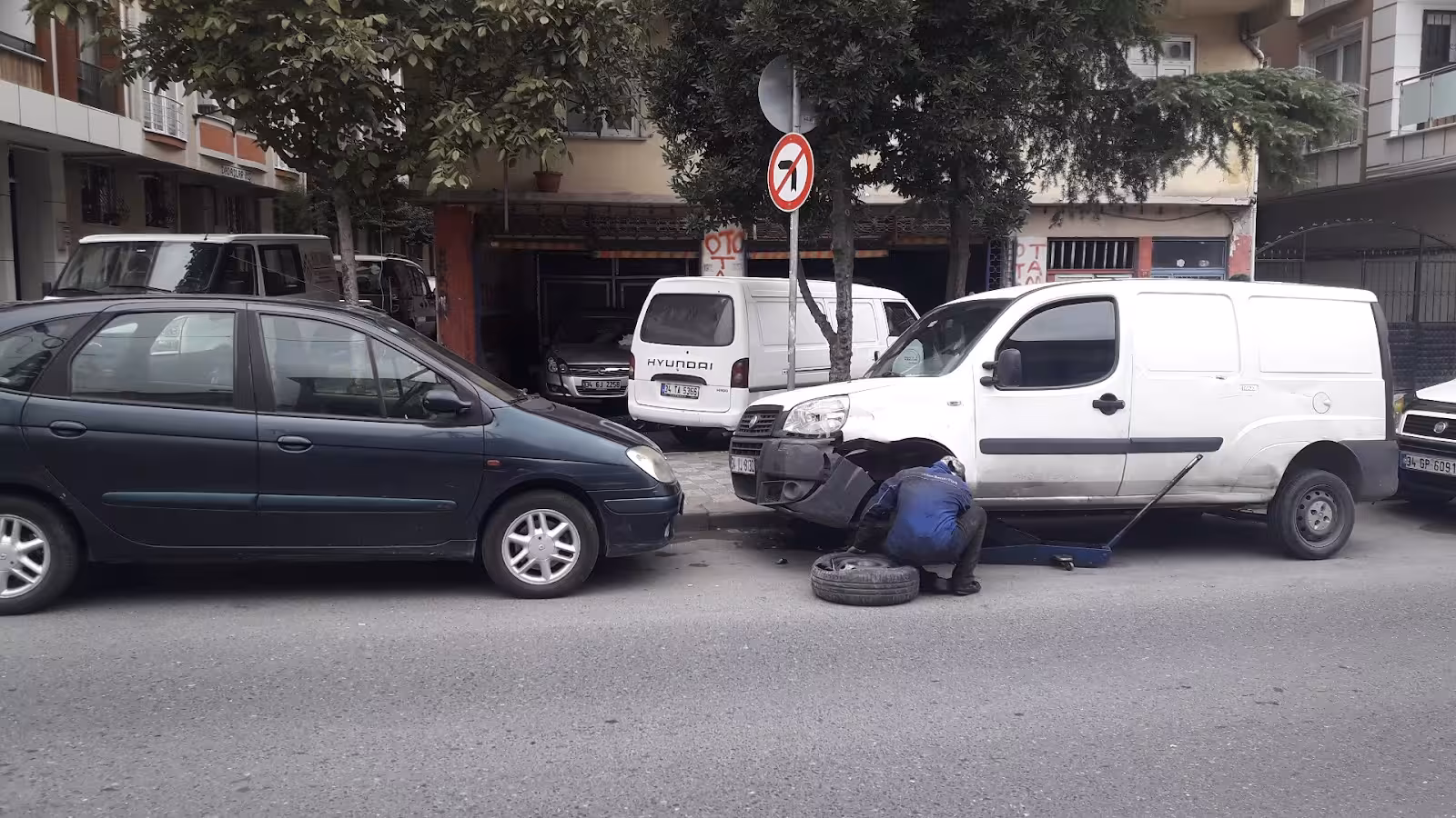Babacan Oto Tamir Ve Ozel Servis — Oto Tamir Ve Servis, Küçükçekmece · fotoğraf 2