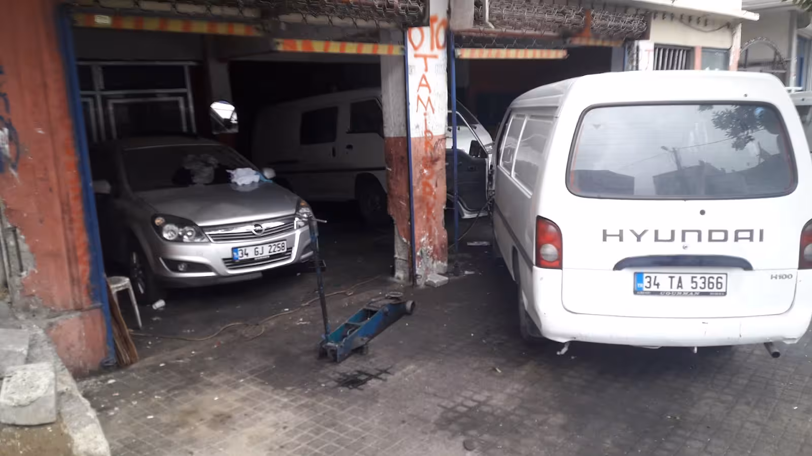 Babacan Oto Tamir Ve Ozel Servis — Oto Tamir Ve Servis, Küçükçekmece · fotoğraf 3