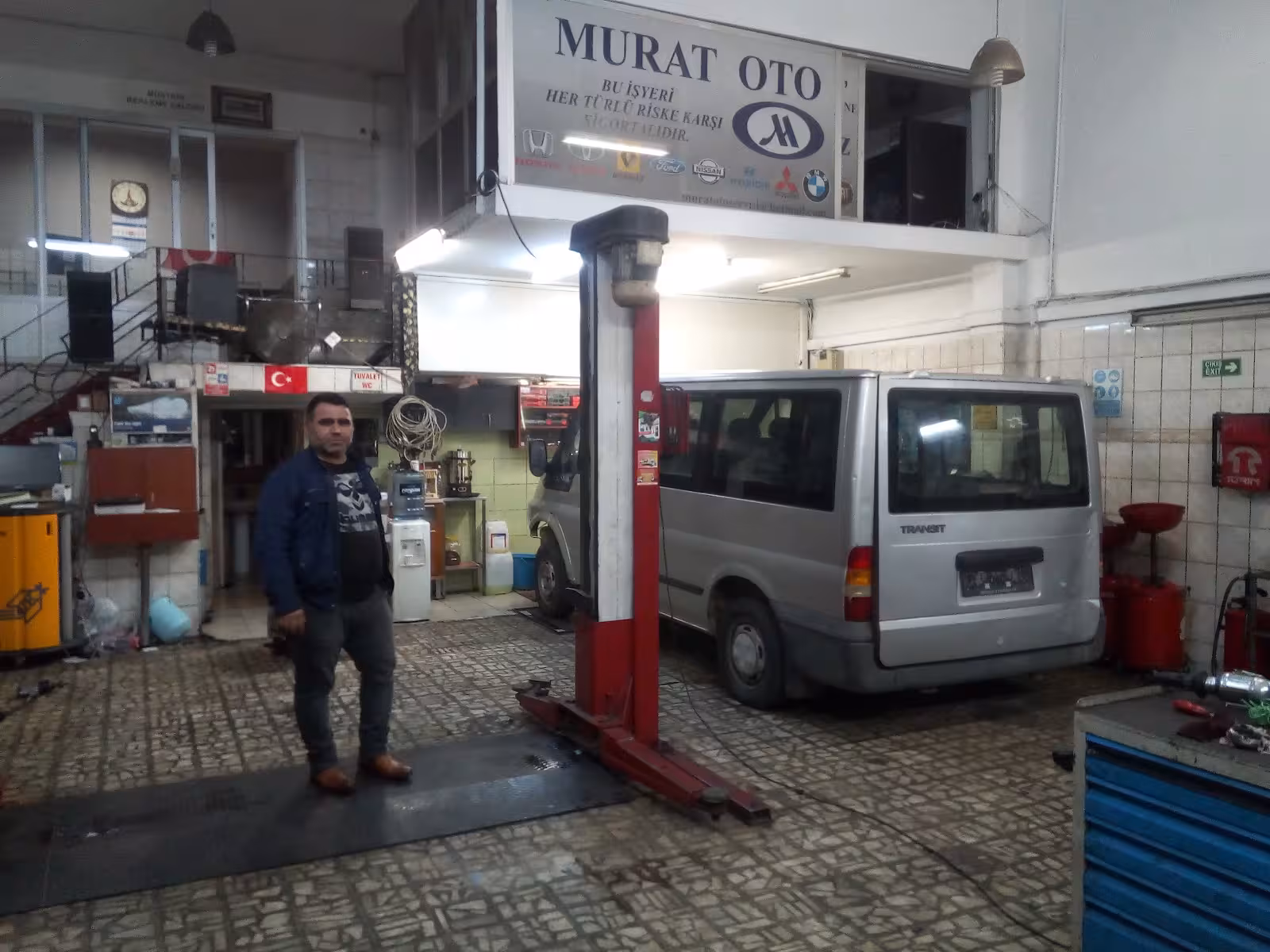24 Saat Açık Tamirci, Oto Tamir Bakım, Araç Bakım Merkezi — Oto Tamir Ve Servis, Kağıthane · fotoğraf 3