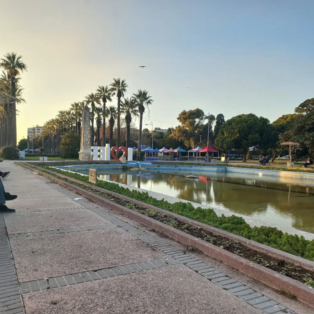 Kaskatlı Havuz — Yüzme Havuzları, Konak · fotoğraf 3
