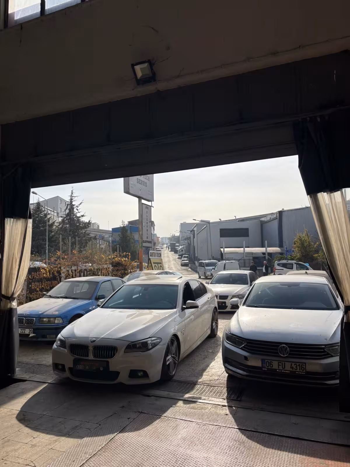 İvedik Oto Tamir - Ankara Yetkili Servis — Oto Tamir Ve Servis, Yenimahalle · fotoğraf 4