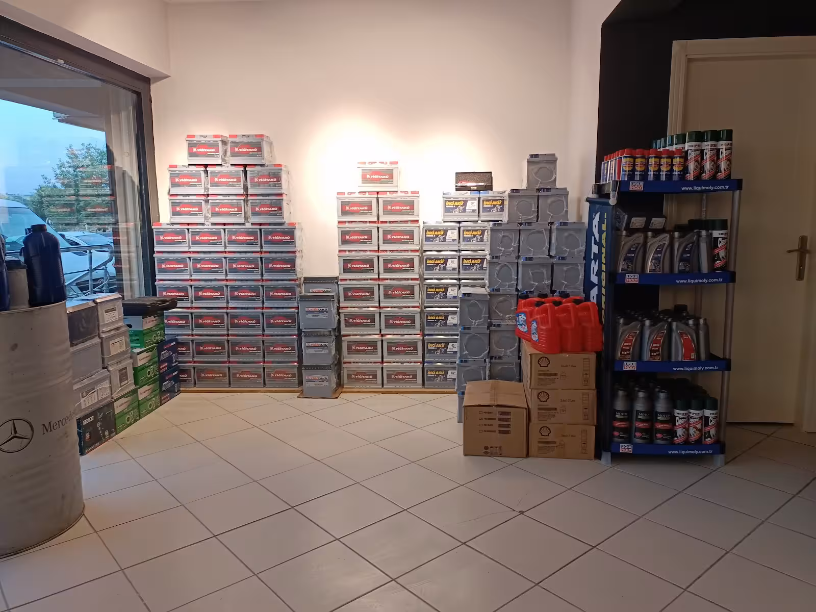 Akü Market — Akü Ve Yedek Parça, Etimesgut · fotoğraf 2
