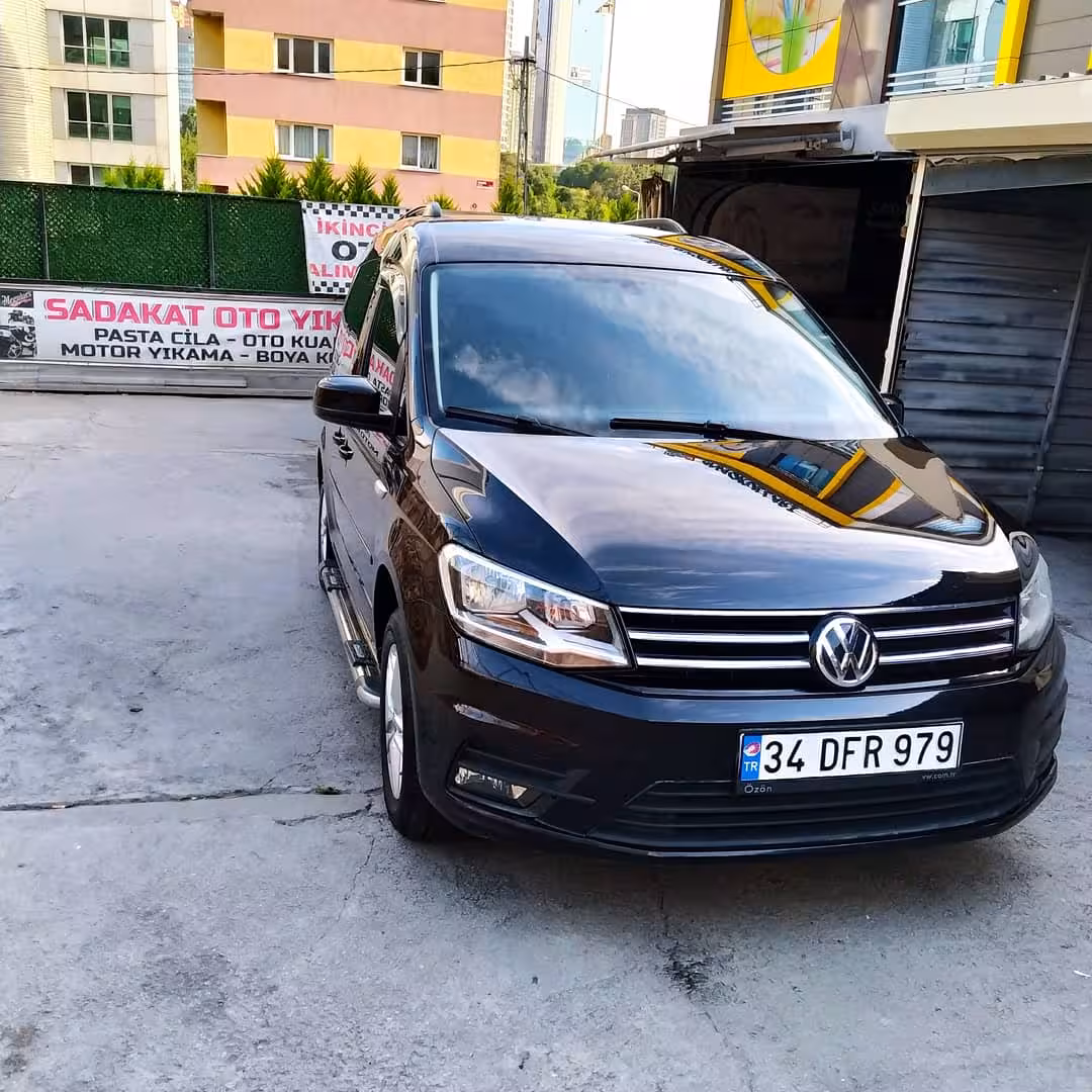 Sadakat Oto Yıkama Kuaför Pasta Cila Seramik Kaplama Sanruf Su Kaçağı PPF Kaplama — Oto Yıkama Ve Detaylı Temizlik, Ümraniye · fotoğraf 4