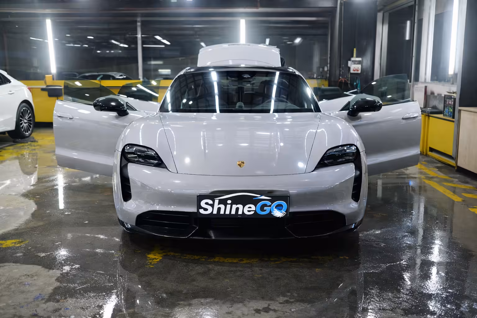 ShineGo Detailing - Professional Car Care - Oto Yıkama - Ankara Ppf Kaplama - Ankara Boya Koruma - Seramik Kaplama — Oto Yıkama Ve Detaylı Temizlik, Yenimahalle · fotoğraf 4