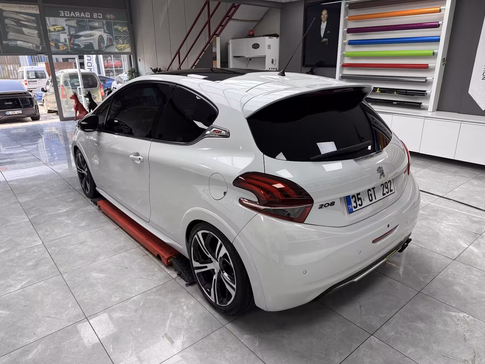 CS Detailing Pasta Cila ve Oto Detay Temizlik — Oto Yıkama Ve Detaylı Temizlik, Bornova · fotoğraf 5