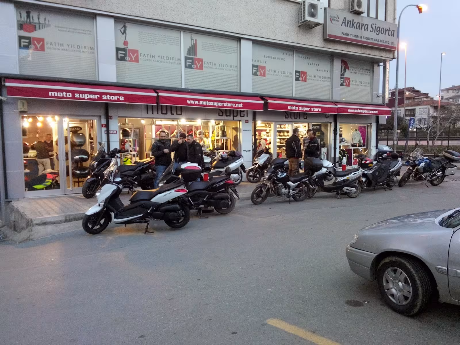 Mototeks Motosiklet Mağazası — Motosiklet, Kadıköy · fotoğraf 1