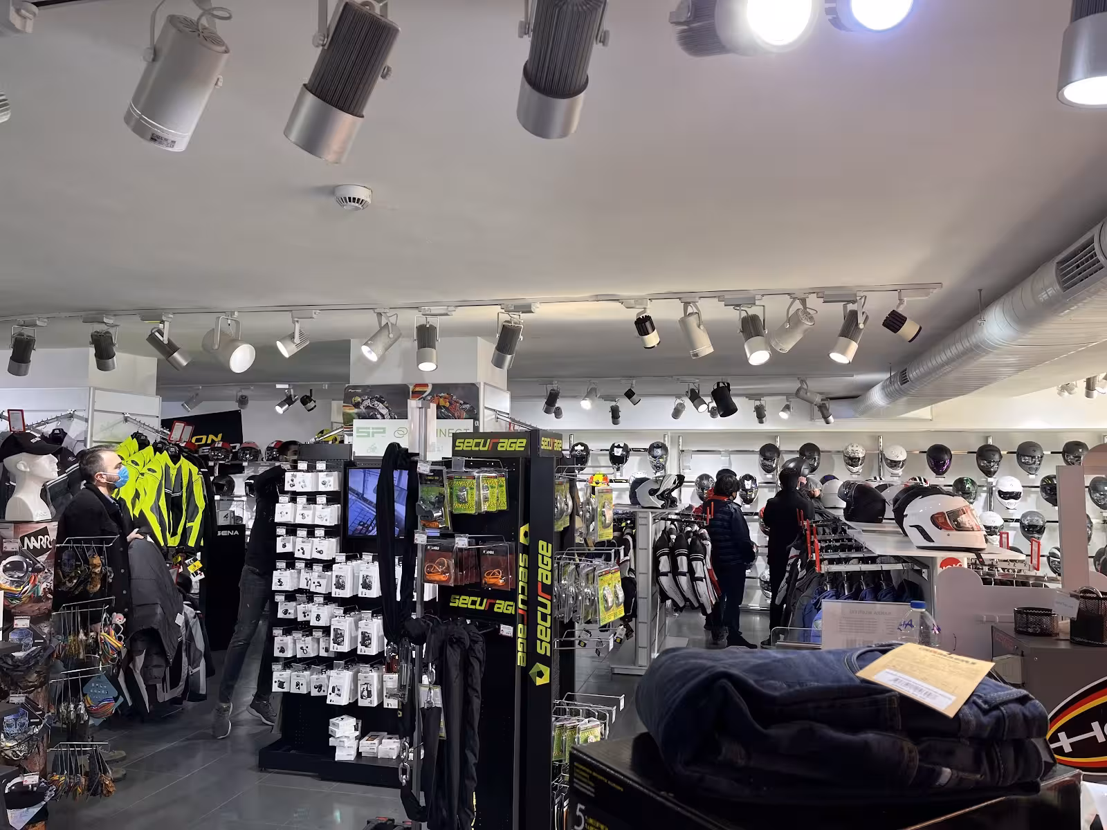 MOTOMAX MOTOSİKLET EKİPMANLARI VE AKSESUARLARI — Motosiklet, Kadıköy · fotoğraf 3