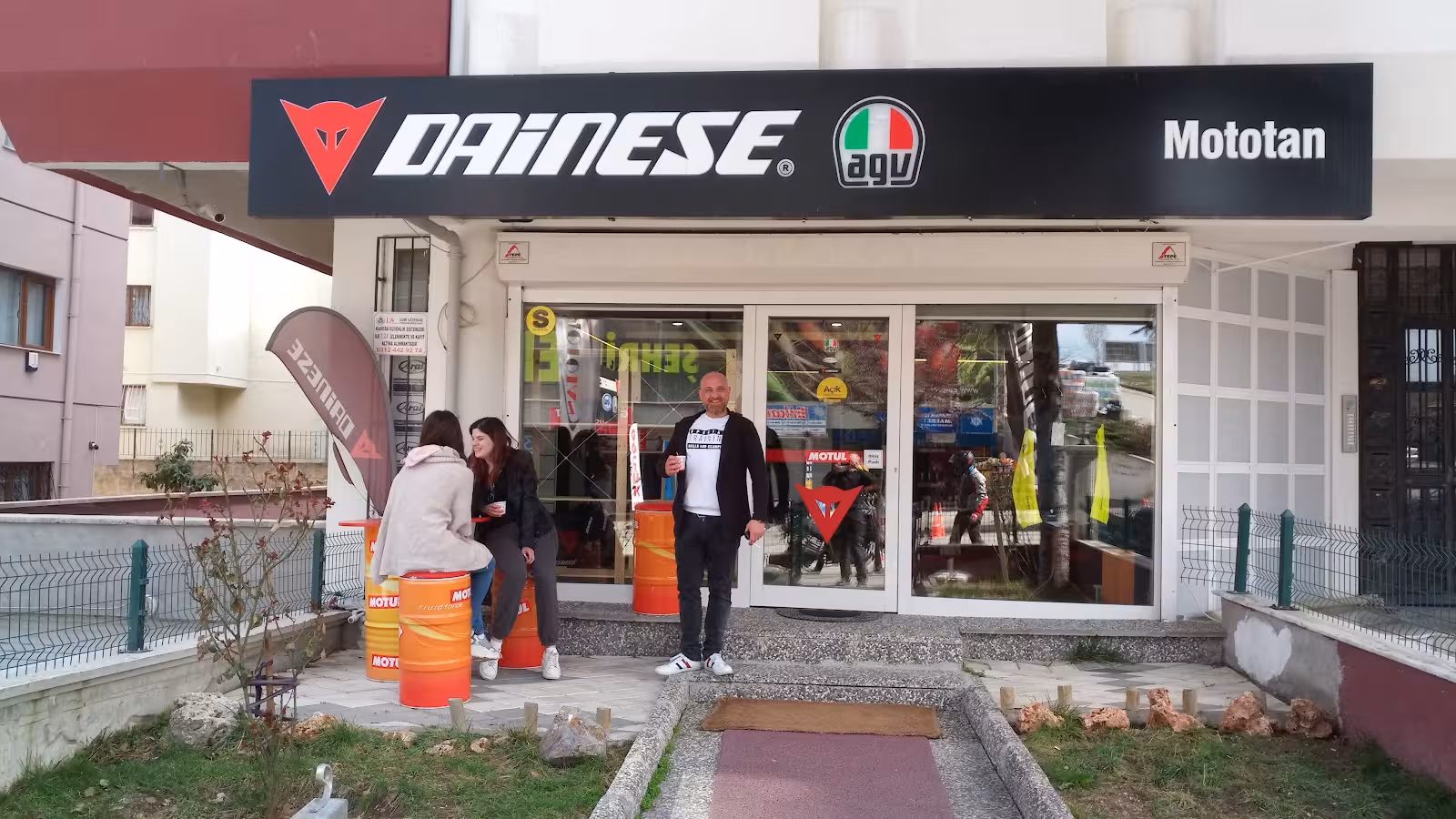 Mototan Motosiklet ve Aksesuarları — Motosiklet, Çankaya · fotoğraf 1