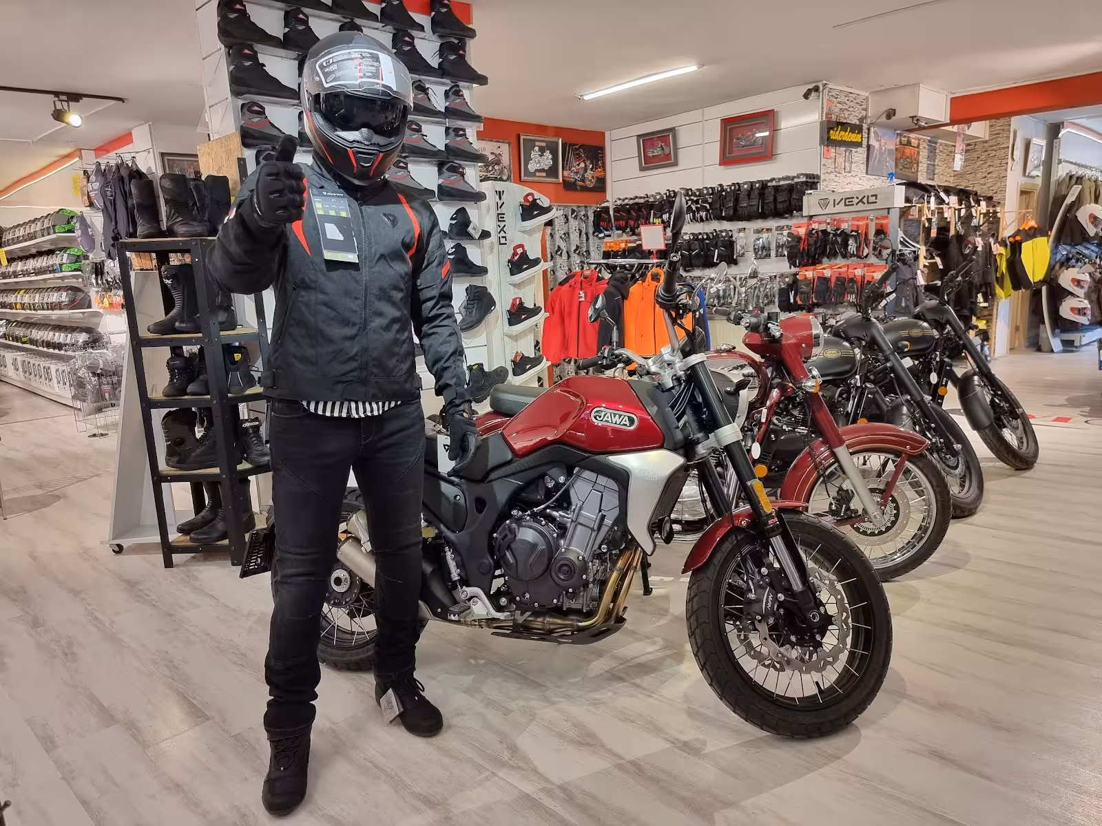 Mototan Motosiklet ve Aksesuarları — Motosiklet, Çankaya · fotoğraf 4
